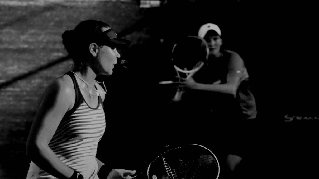 Bredeney 2017 - Photos like this one with the contrast of shadow and light are but possible with the camera set to manual mode. Players: Lidziya Marozava (l.), Carolin Daniels (r.)